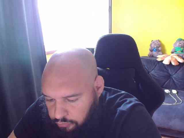 guessswho24