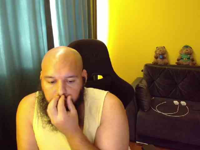 GuesssWho24