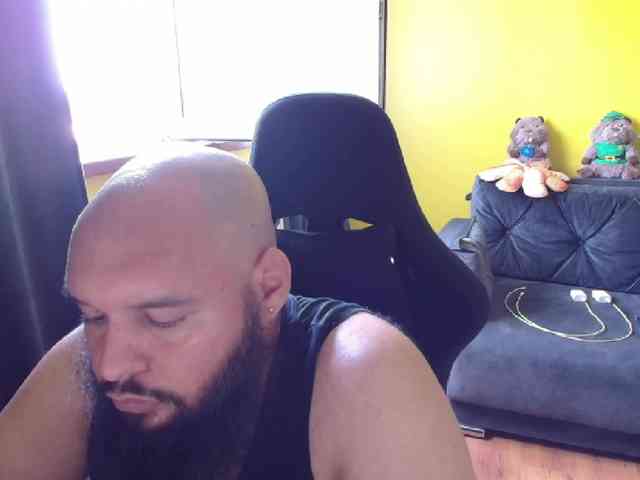 guessswho24