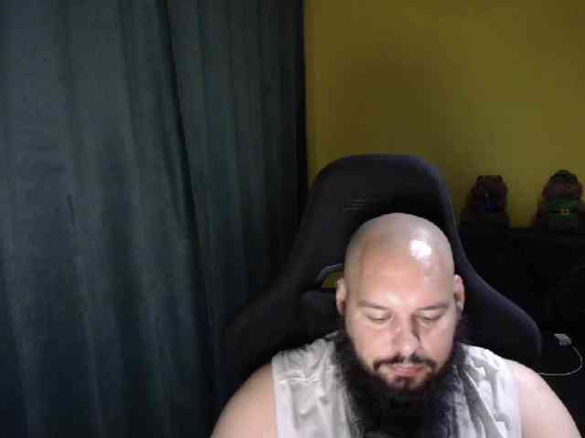 guessswho24 Live Webcam on BongaCams