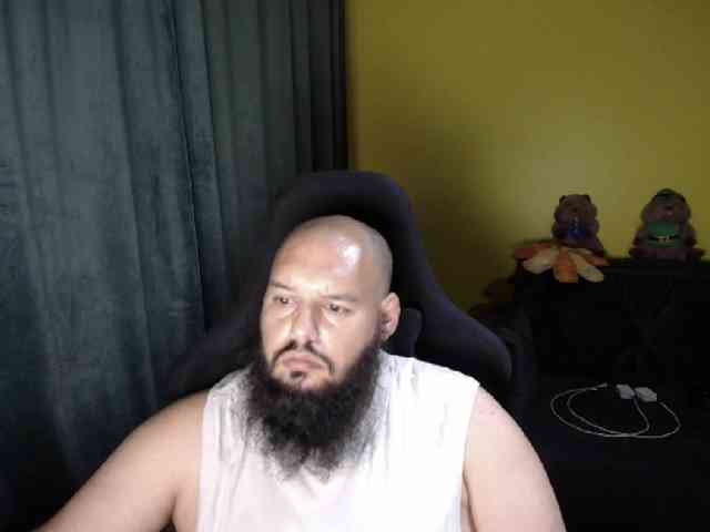 GuesssWho24