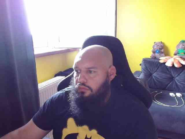 guessswho24