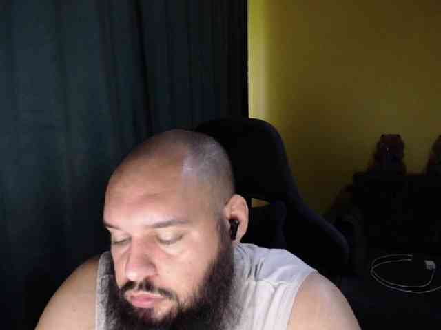 guessswho24
