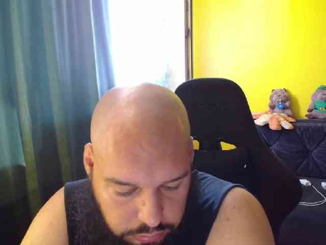 GuesssWho24