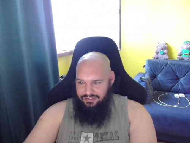 guessswho24