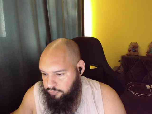 GuesssWho24