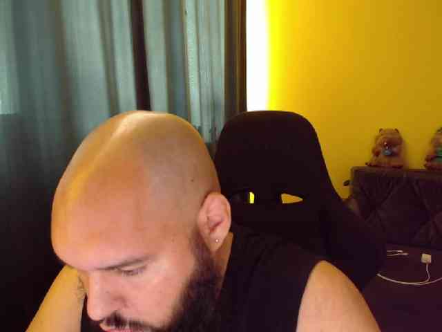 guessswho24