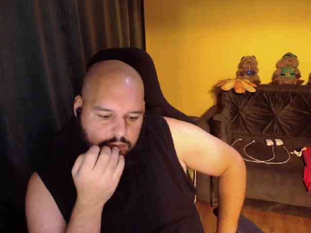 GuesssWho24