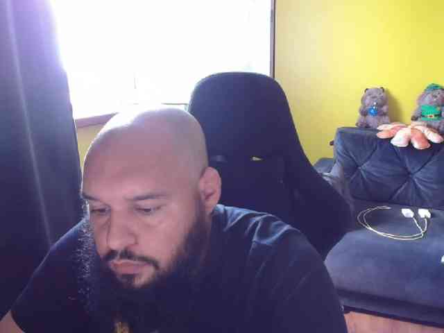 guessswho24