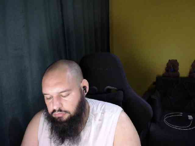 GuesssWho24