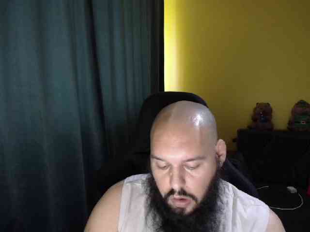 GuesssWho24
