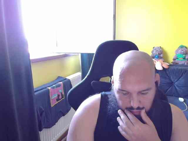 guessswho24