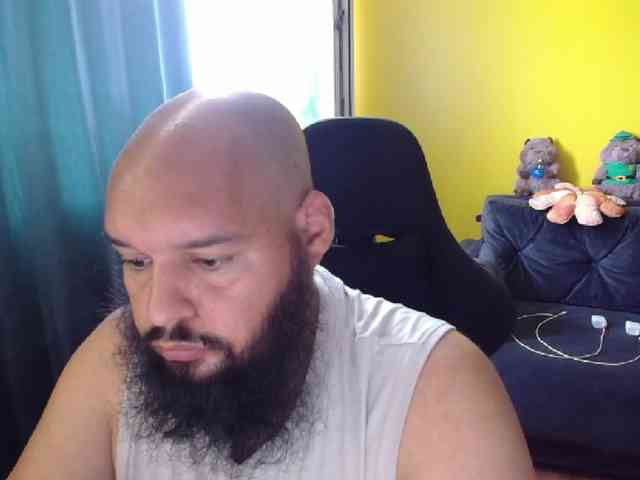 guessswho24