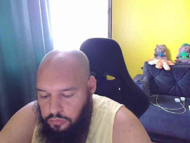 GuesssWho24
