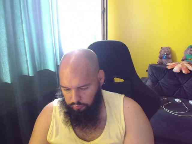 GuesssWho24