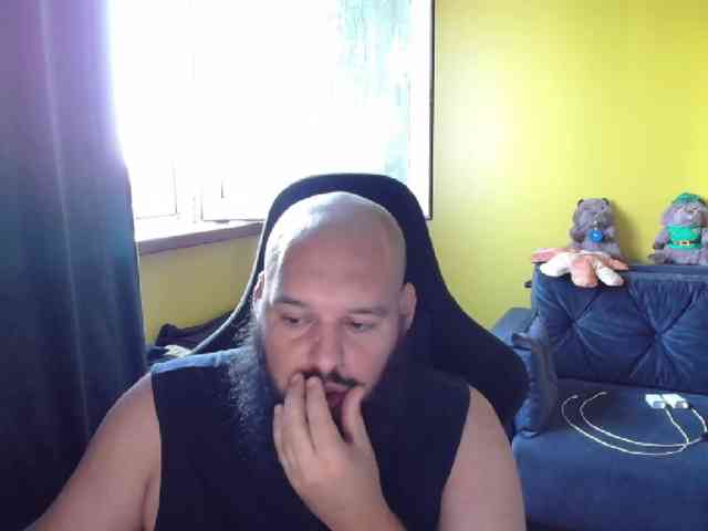 GuesssWho24