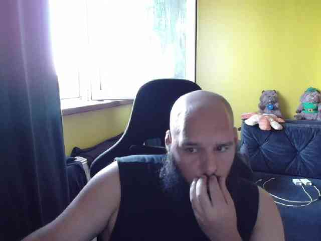 GuesssWho24