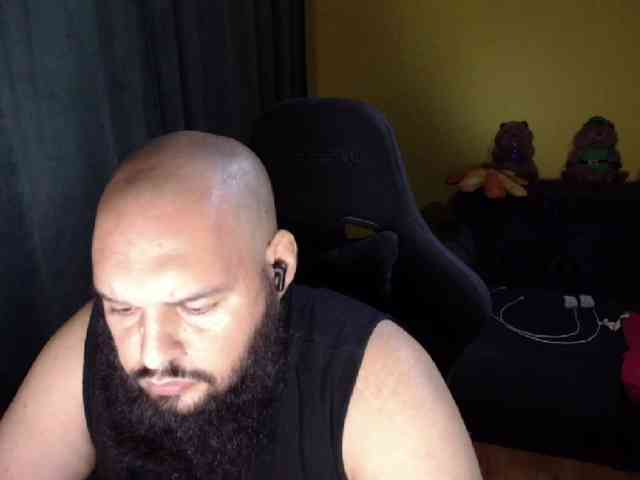GuesssWho24
