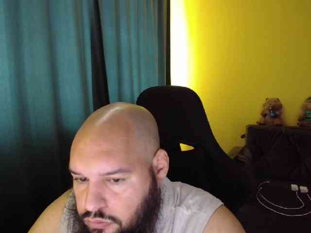 guessswho24