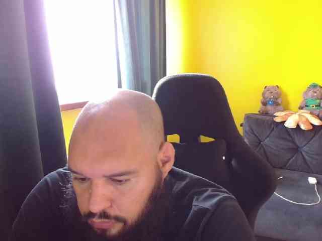 guessswho24