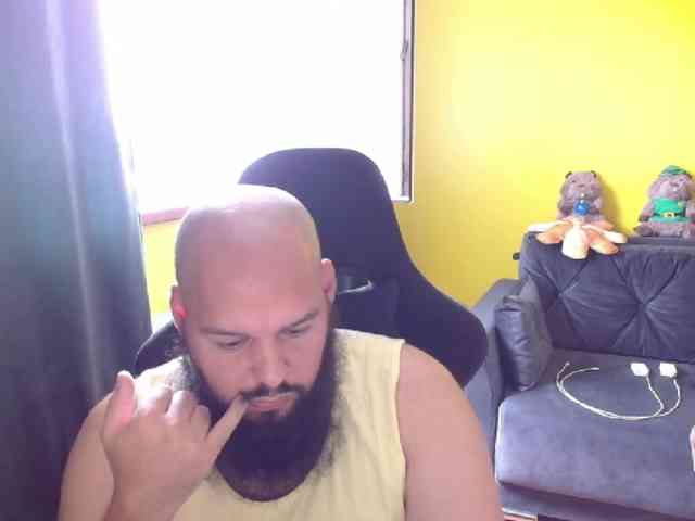 guessswho24