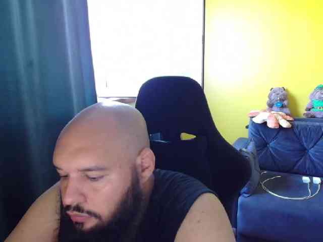 GuesssWho24