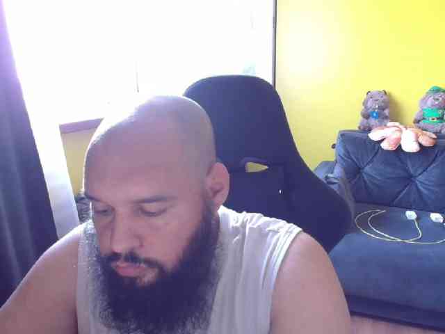 guessswho24
