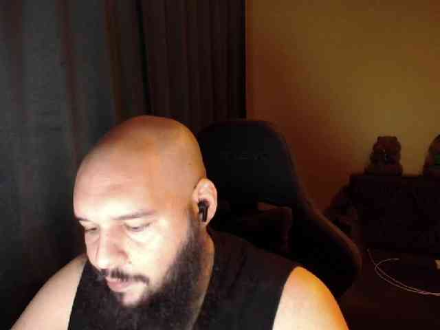guessswho24