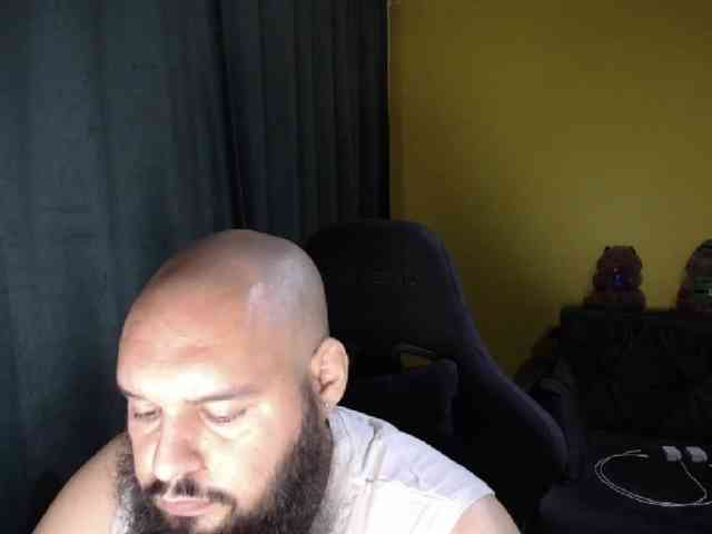 guessswho24