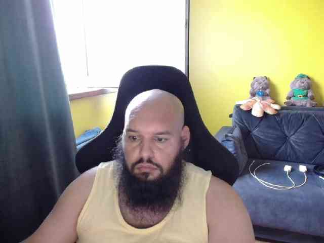 guessswho24