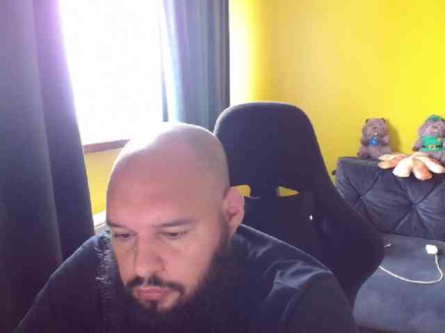 GuesssWho24