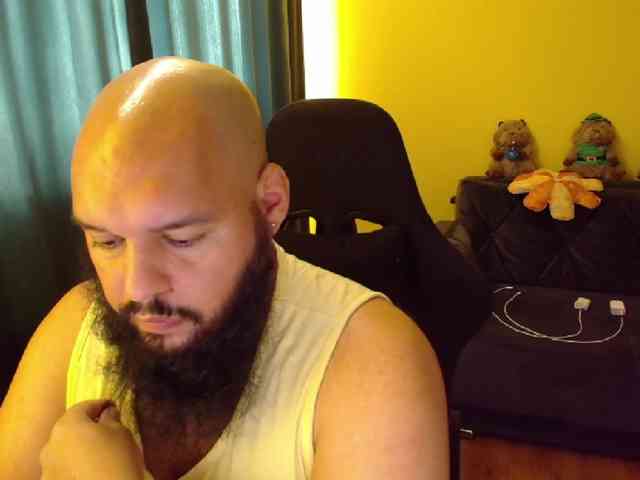 GuesssWho24