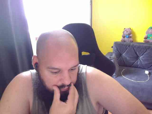 guessswho24