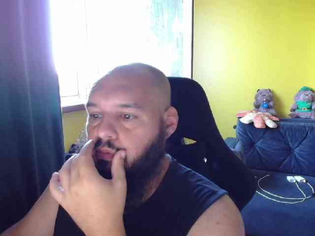 GuesssWho24