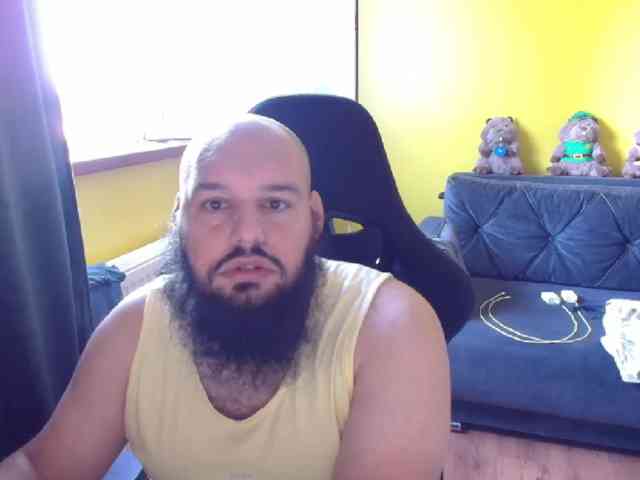 GuesssWho24