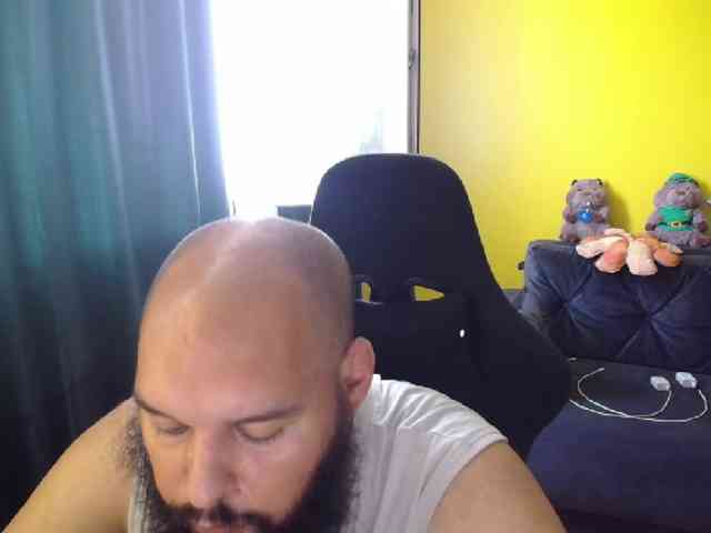 guessswho24