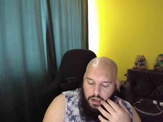 GuesssWho24