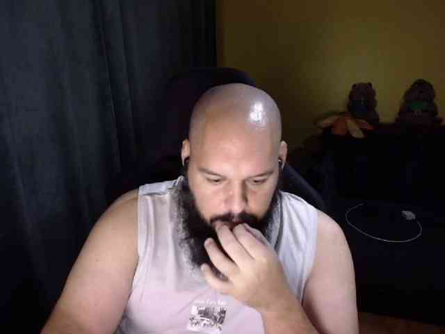 GuesssWho24