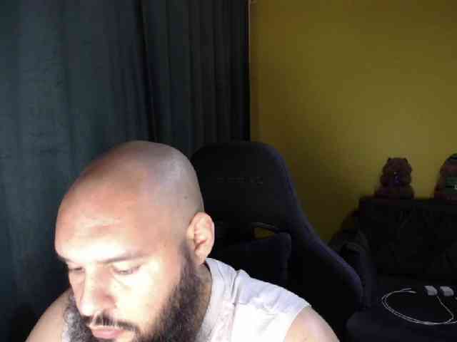 guessswho24