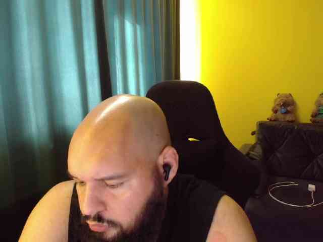 guessswho24