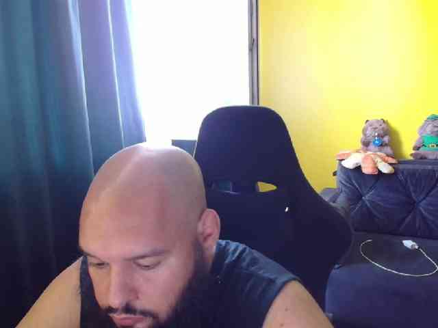 GuesssWho24