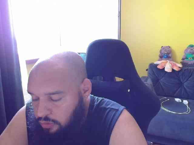 GuesssWho24