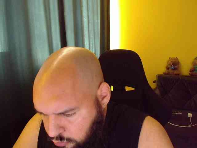 guessswho24