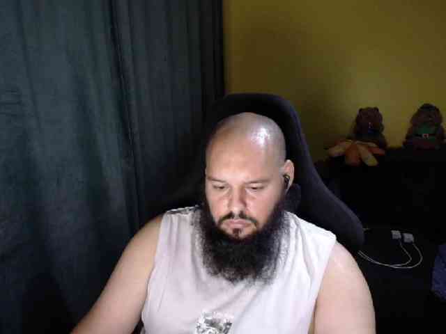 GuesssWho24