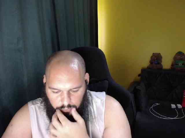 GuesssWho24