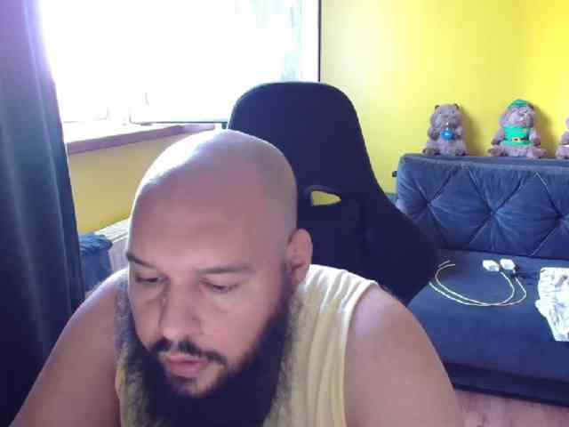 GuesssWho24