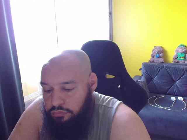 GuesssWho24