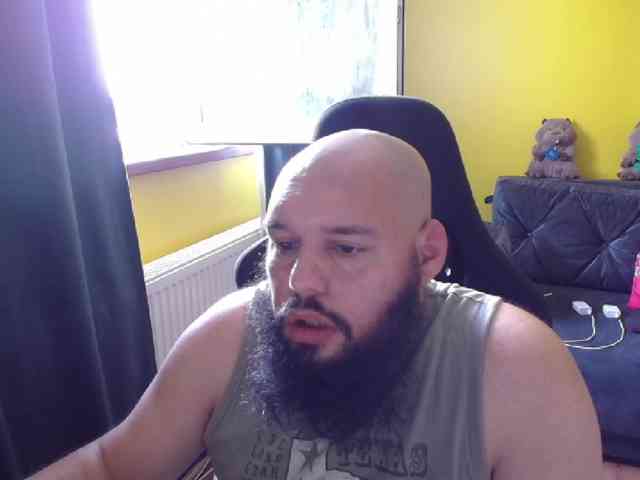 guessswho24
