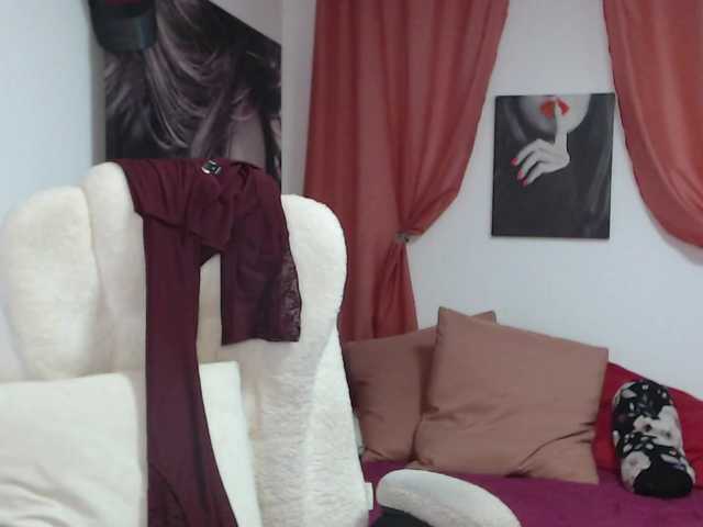 anaiza live sex show