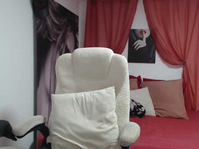anaiza live cam on BongaCams
